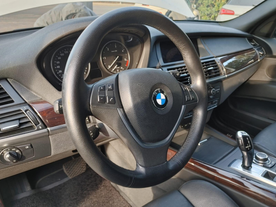 Bmw X5 — 17